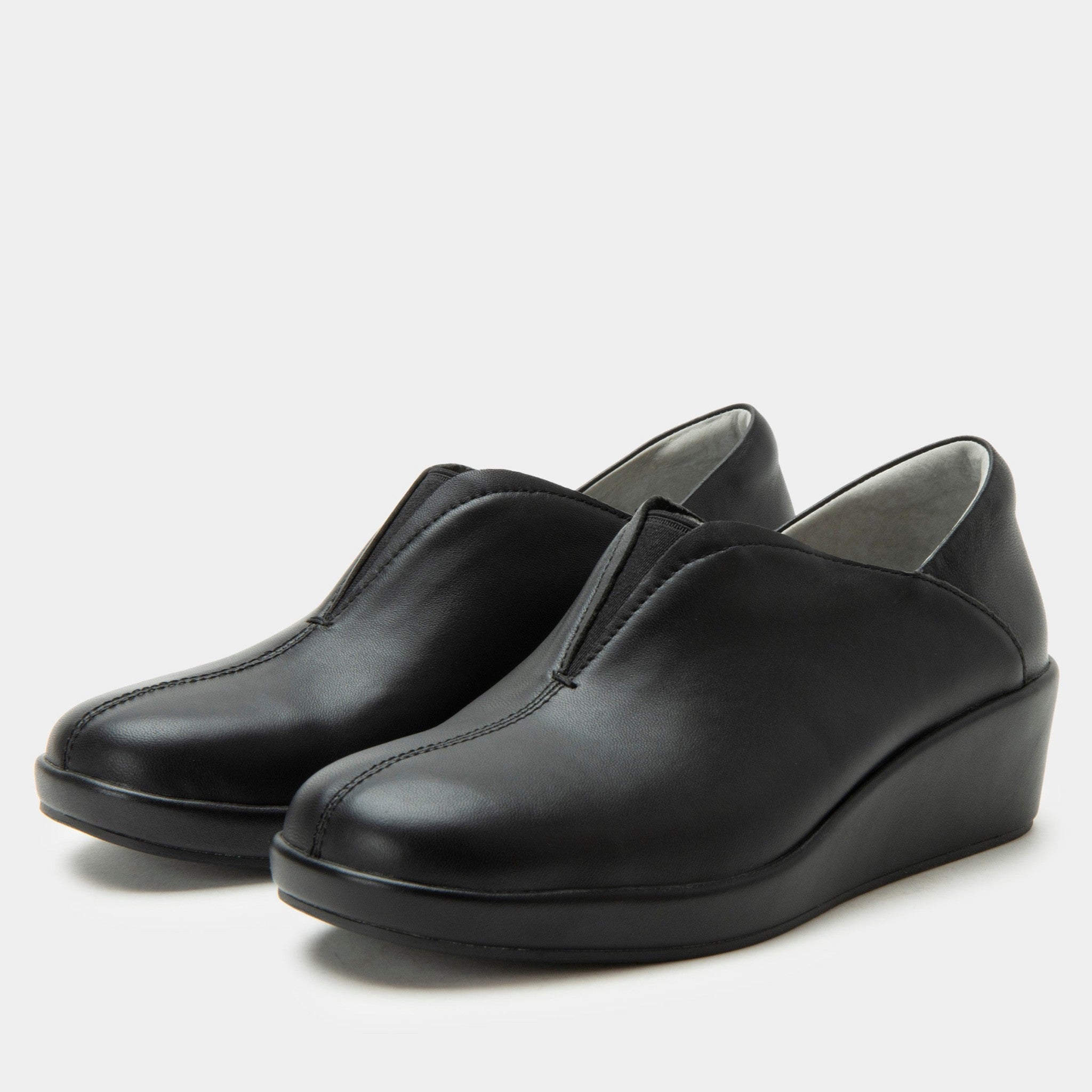 Is this shoe good for flat feet and plantar fasciitis