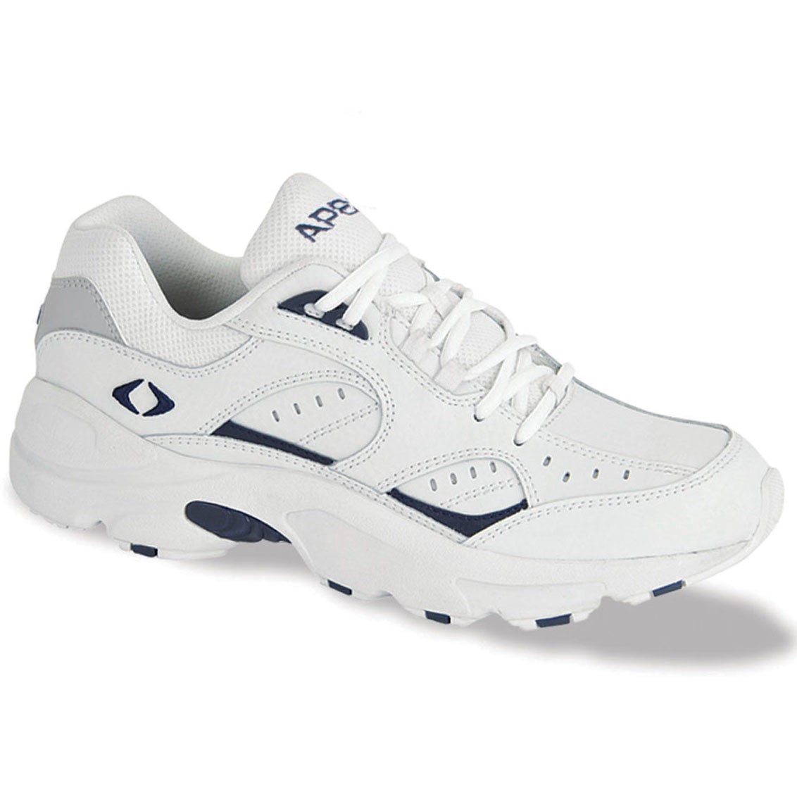 Are men's shoes wider than women's shoes?
