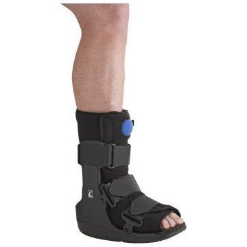 Can the Ossur Air Equalizer boot walking accommodate swelling?