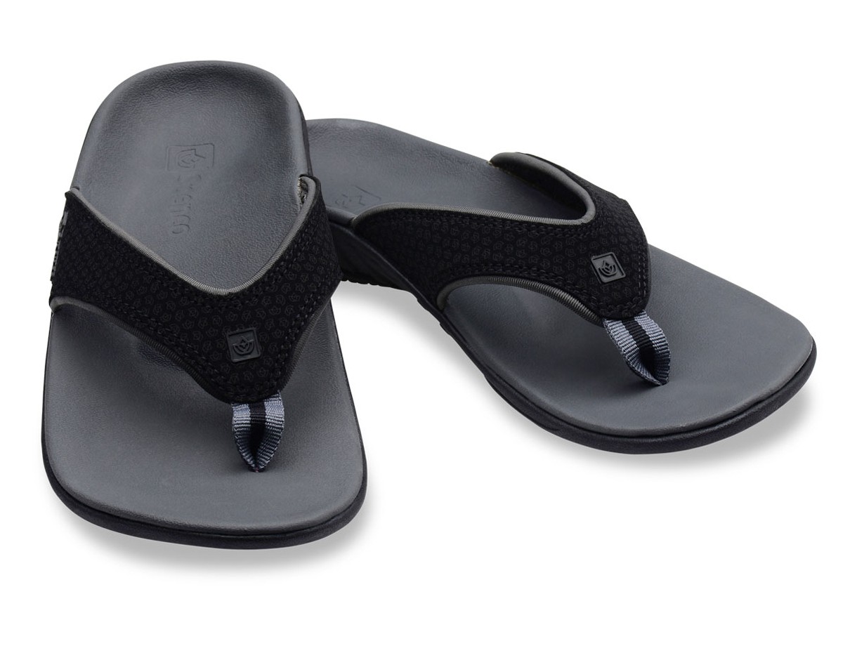 Do these sandals have the center “ bump” for orthotic support?