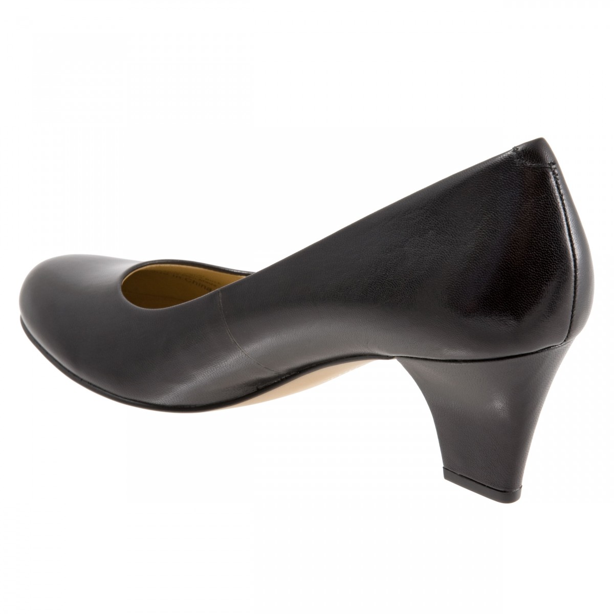 IS this Trotters  Penelope  pump available  in all colors?