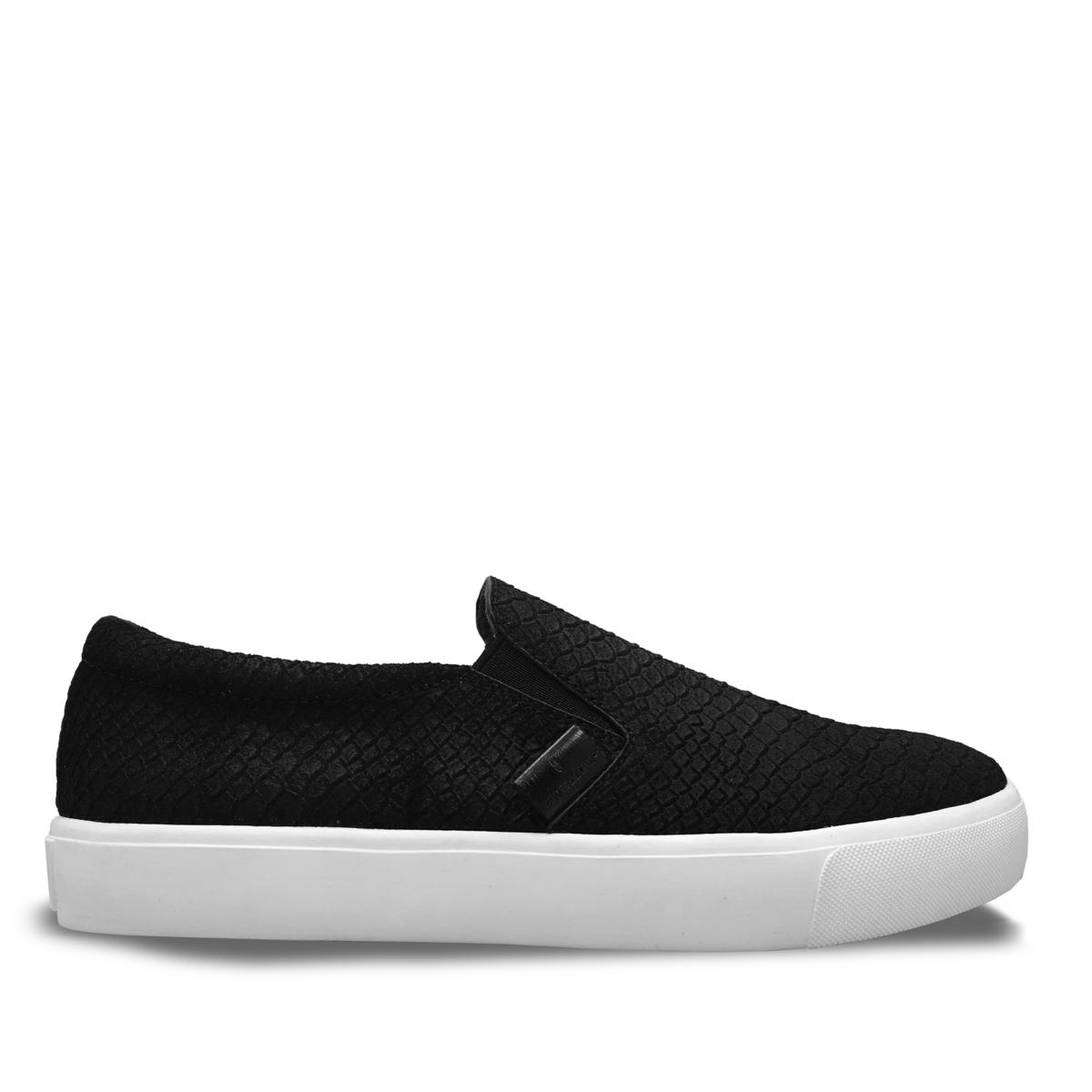 What sizes are the Revitalign Boardwalk Women's Comfort Shoes available in?