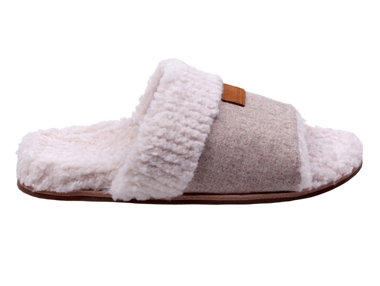 Revitalign Juniper Women's Open Toe Slipper Questions & Answers
